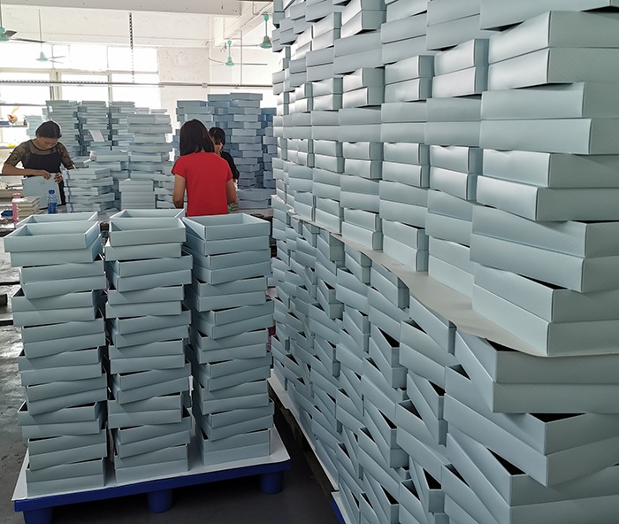 專業(yè)生產(chǎn)化妝品包裝盒