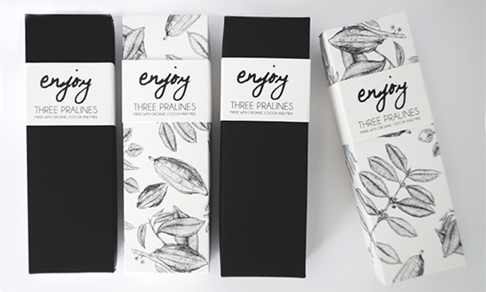 上?；瘖y品包裝盒廠家