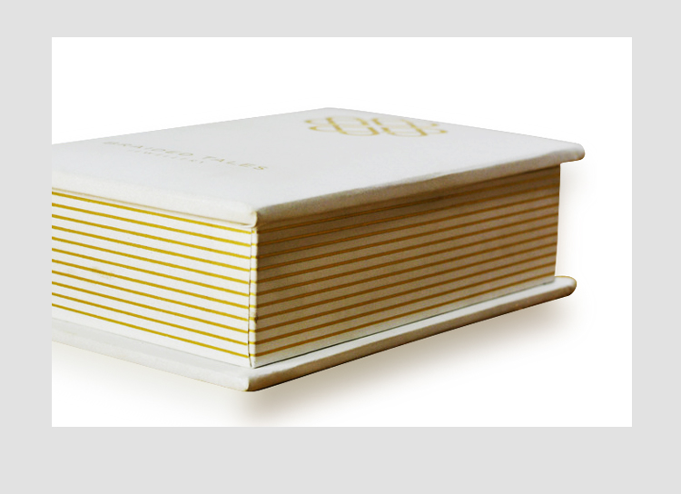 女士化妝品禮盒包裝盒細(xì)節(jié)圖